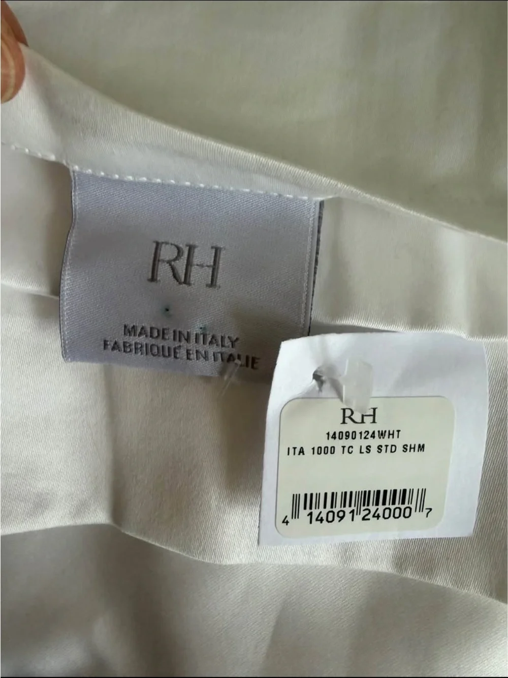 One Restoration Hardware 1000TC Luxe Sateen Standard Sham